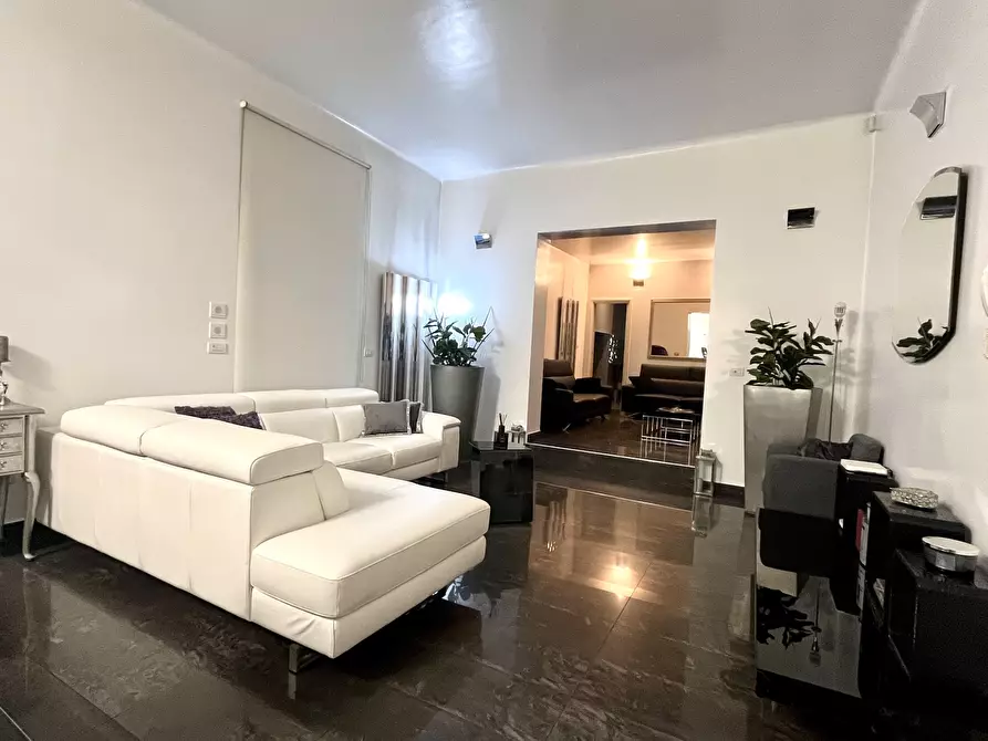 Immagine 4 di Appartamento in vendita  in Viale Trieste a Jesi