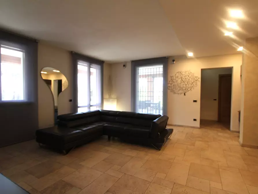 Immagine 22 di Villa in vendita  in Via Augusto Ferrari a Valsamoggia