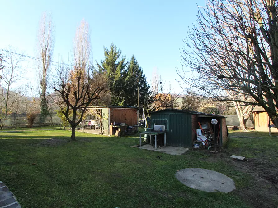 Immagine 10 di Casa indipendente in vendita  in Via Cassola a Valsamoggia