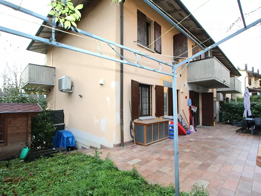 Immagine 34 di Appartamento in vendita  in Via E. Carnevali a Valsamoggia