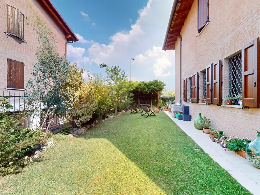 Immagine 42 di Villetta a schiera in vendita  in Via A. Pallotti a Valsamoggia