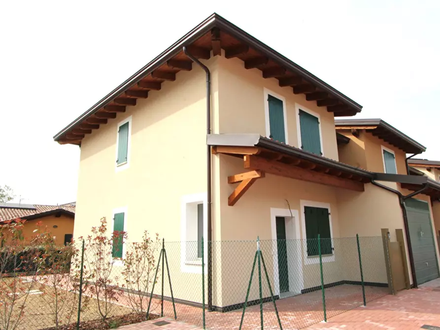 Immagine 22 di Villetta a schiera in vendita  in Via Prati di Soletto a Valsamoggia