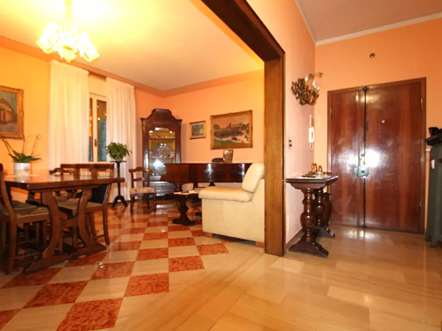 Immagine 2 di Appartamento in vendita  in Via G. Matteotti a Valsamoggia