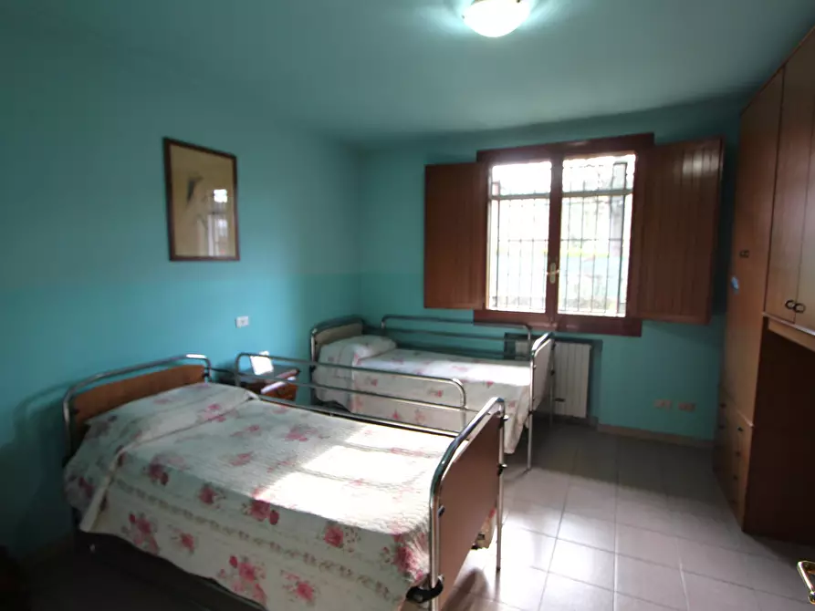 Immagine 15 di Villa in vendita  in Via dell'Artigiano 1 a Valsamoggia