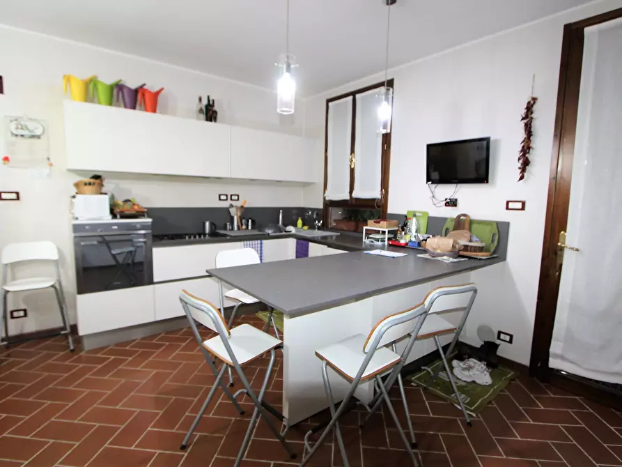 Immagine 5 di Porzione di casa in vendita  in Via Marco Biagi a Valsamoggia