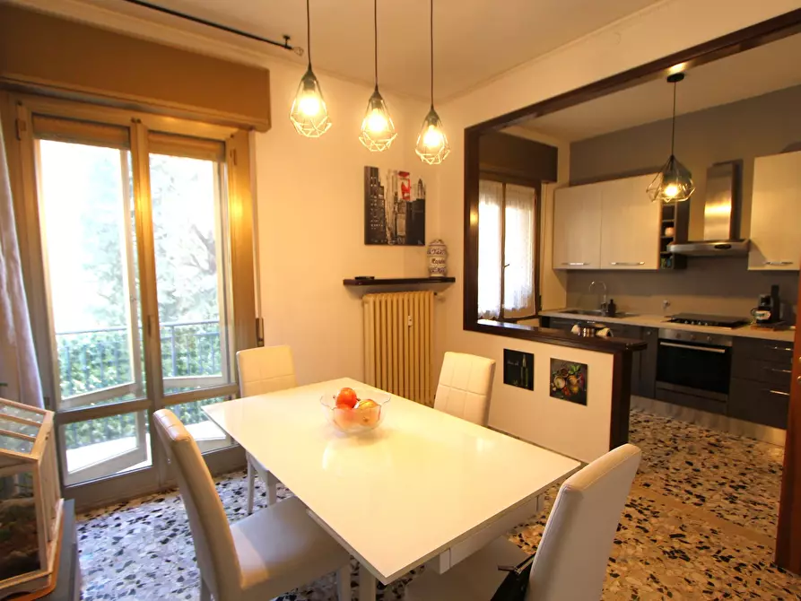 Immagine 3 di Appartamento in vendita  in Via Magazzino a Valsamoggia