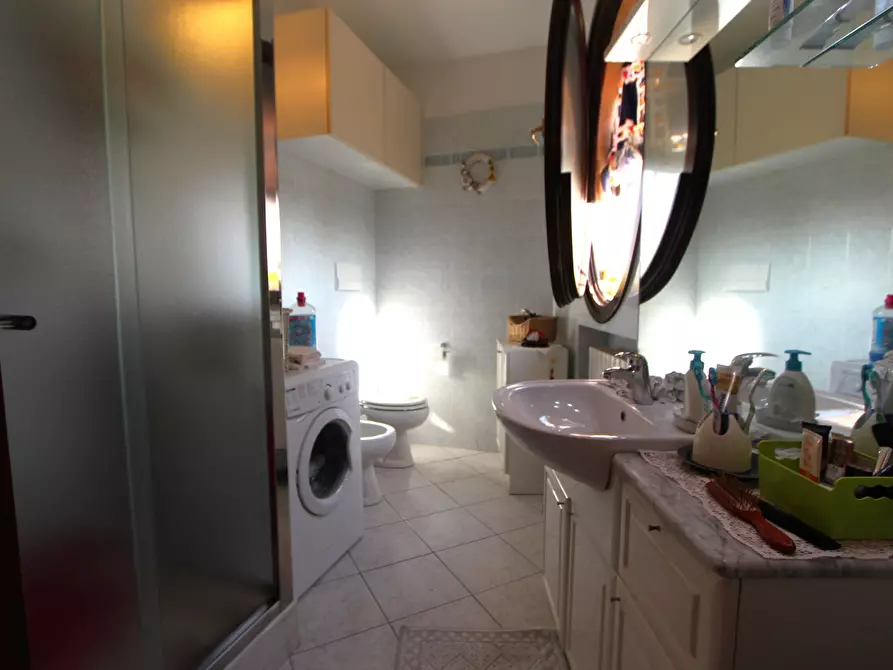 Immagine 8 di Appartamento in vendita  in via montebudello a Valsamoggia