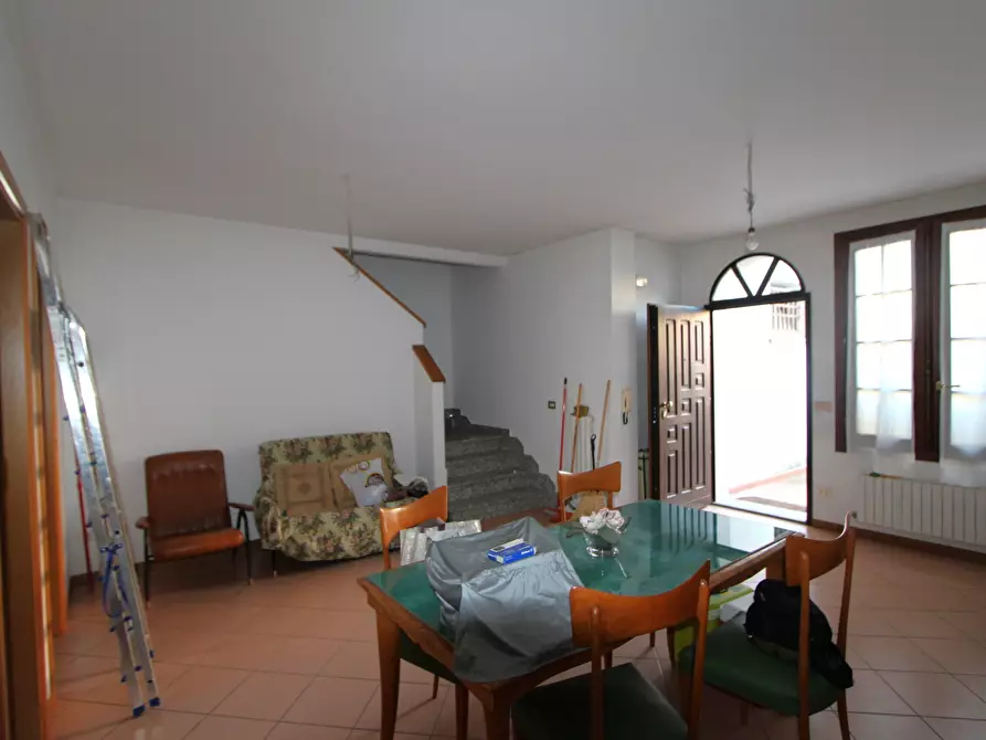 Immagine 13 di Villetta a schiera in vendita  in Via Pietro Nenni 26 a Valsamoggia