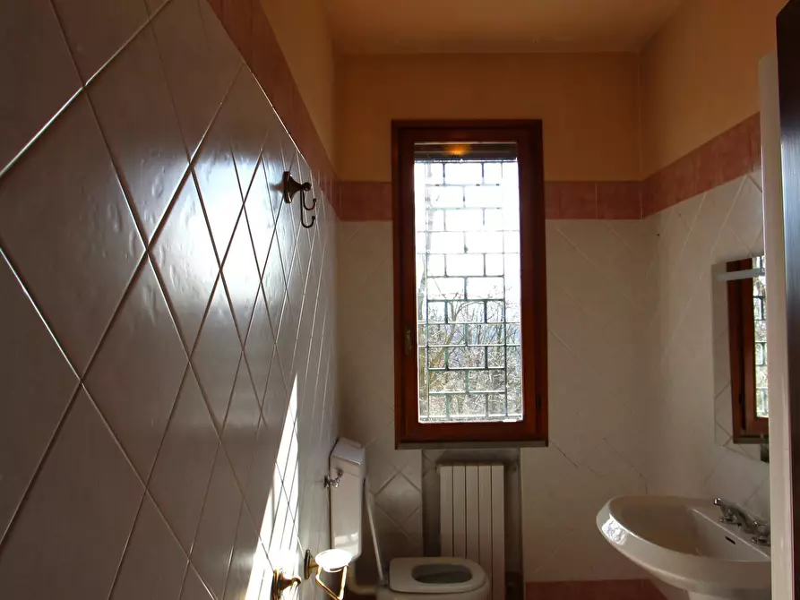 Immagine 24 di Casa indipendente in vendita  in Via Ca' Foscolo a Valsamoggia