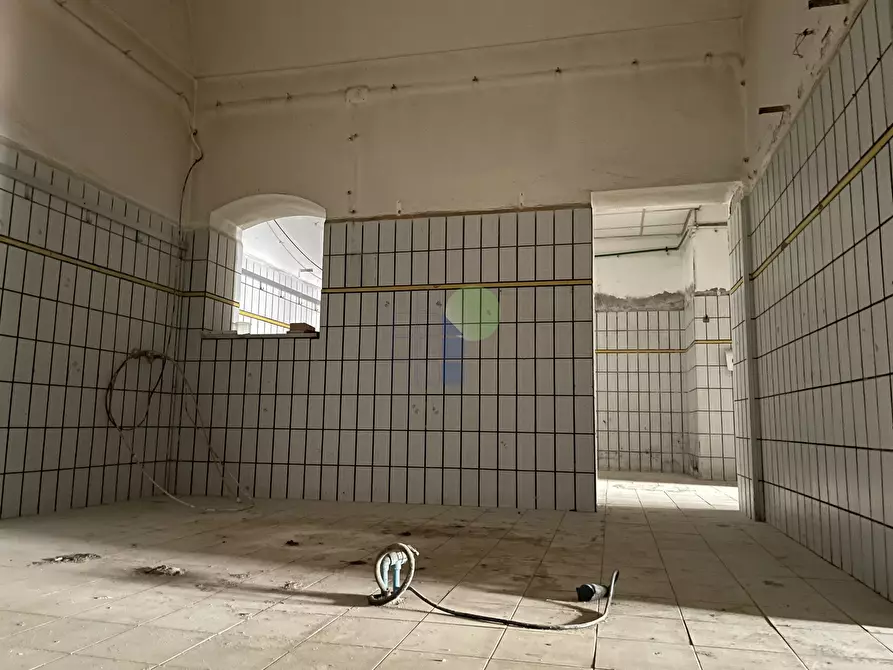 Immagine 11 di Capannone industriale in vendita  in Via Buontalenti 6 a Livorno