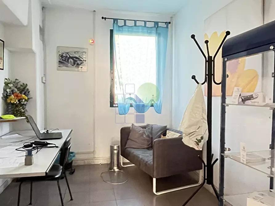 Immagine 12 di Attività artigianale in affitto  in Via dei Materassai 11 a Livorno