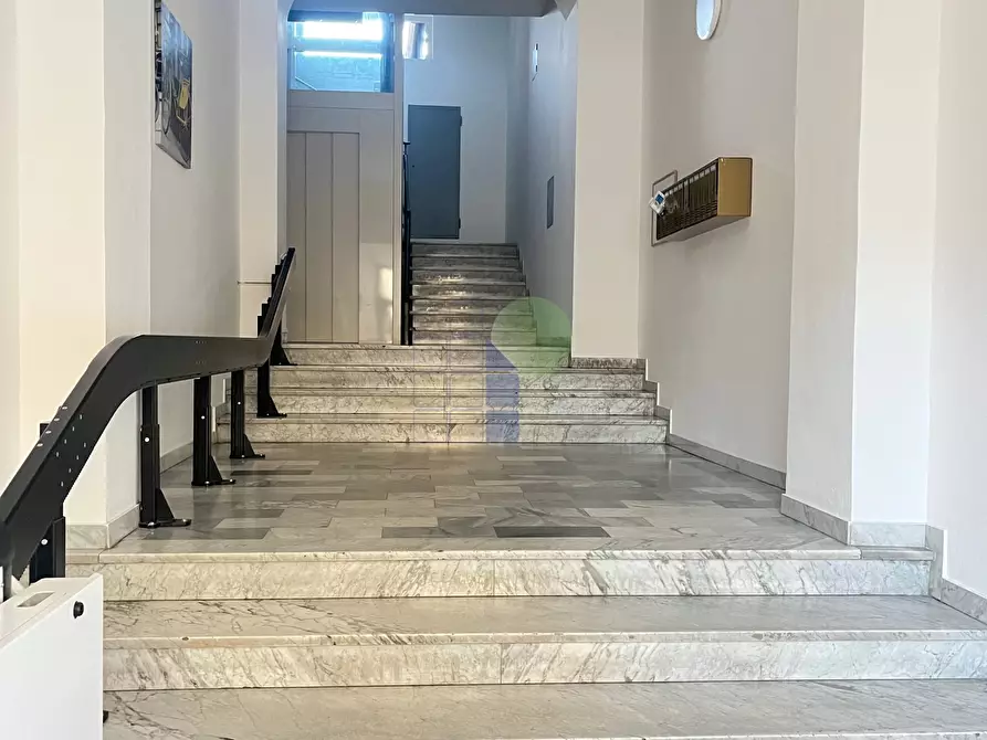 Immagine 21 di Quadrilocale in vendita  in Piazza Due Giugno 35 a Livorno