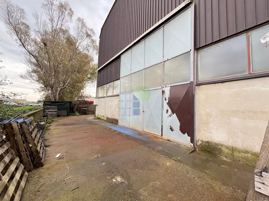 Immagine 43 di Attività artigianale in vendita  in via Arno 22 a Piombino