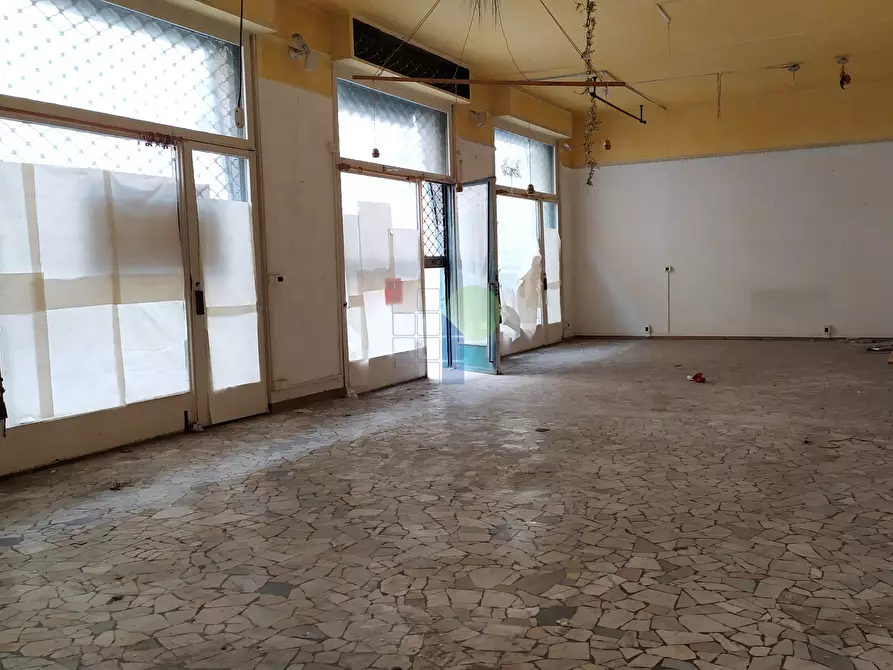 Immagine 8 di Capannone industriale in affitto  in Via Cogorrano 10 a Livorno