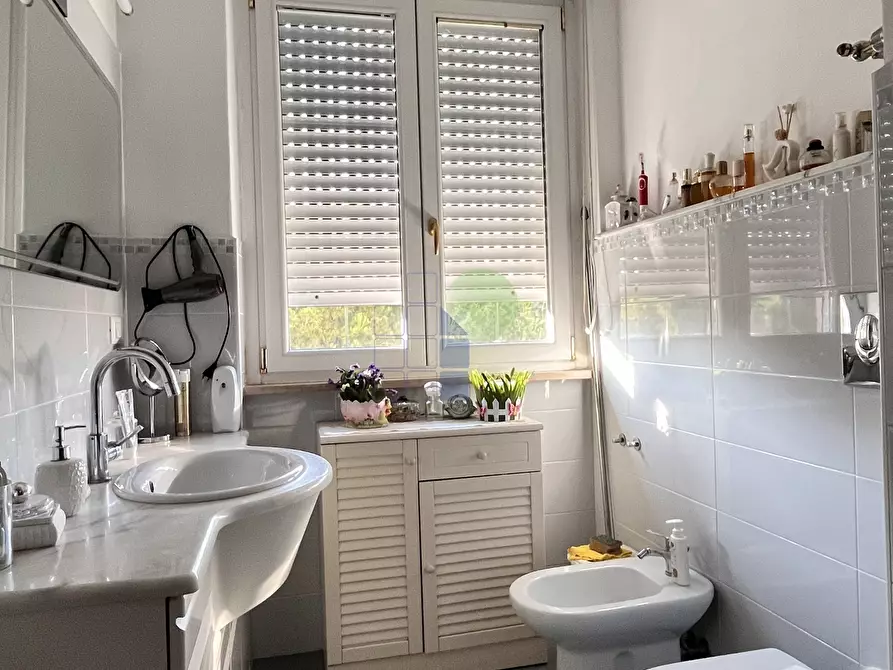 Immagine 7 di Quadrilocale in affitto  in Via Ludovico A. Muratori 46 a Livorno