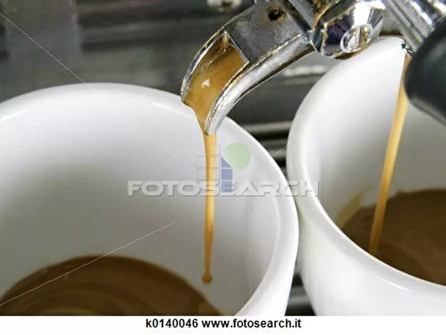 Immagine 2 di Bar / Ristorante in vendita  in Via Di Salviano 500 a Livorno