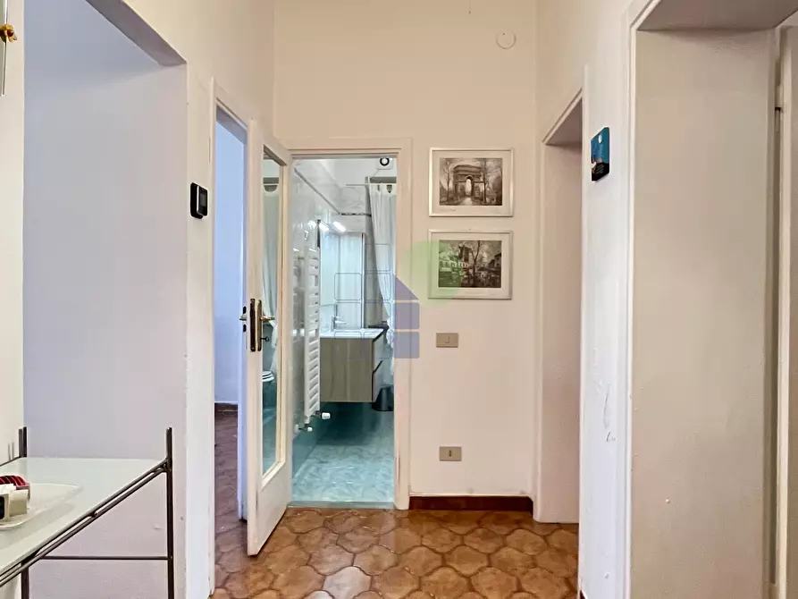 Immagine 3 di Trilocale in vendita  in Via Montebello 55 a Livorno