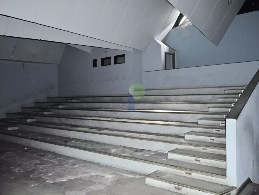 Immagine 13 di Capannone industriale in affitto  in Piazza Grande 55 a Livorno