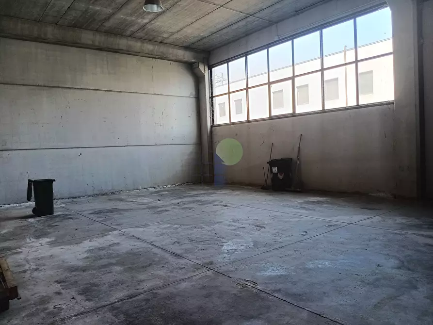 Immagine 17 di Attività artigianale in vendita  in Via dell'artigianato 43 a Livorno