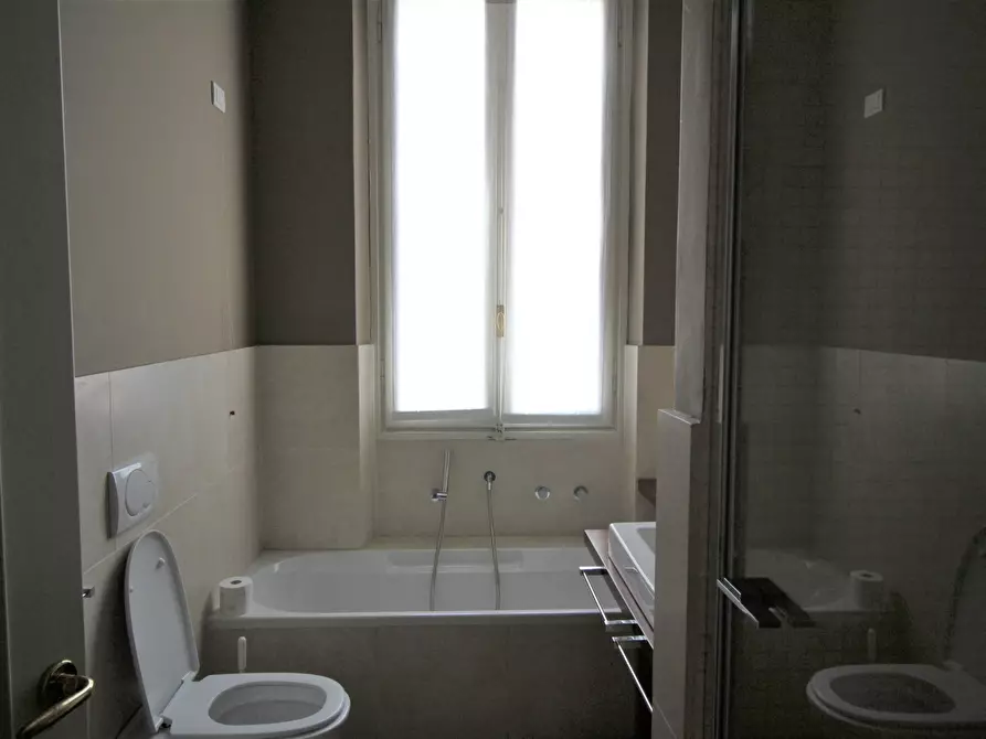 Immagine 23 di Trilocale in affitto  in Via XX Settembre 1 a Arona