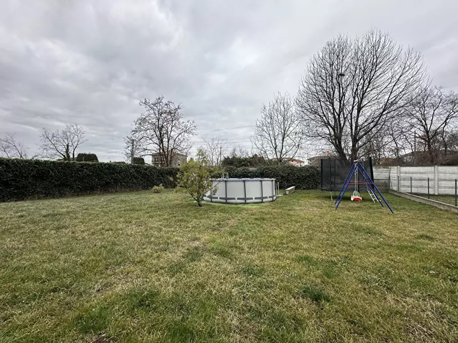 Immagine 31 di Trilocale in vendita  in Via G. Verdi 1 a Borgomanero