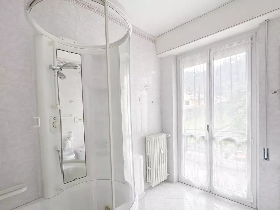 Immagine 14 di Bilocale in affitto  in Via XXIV Maggio 1 a Arona