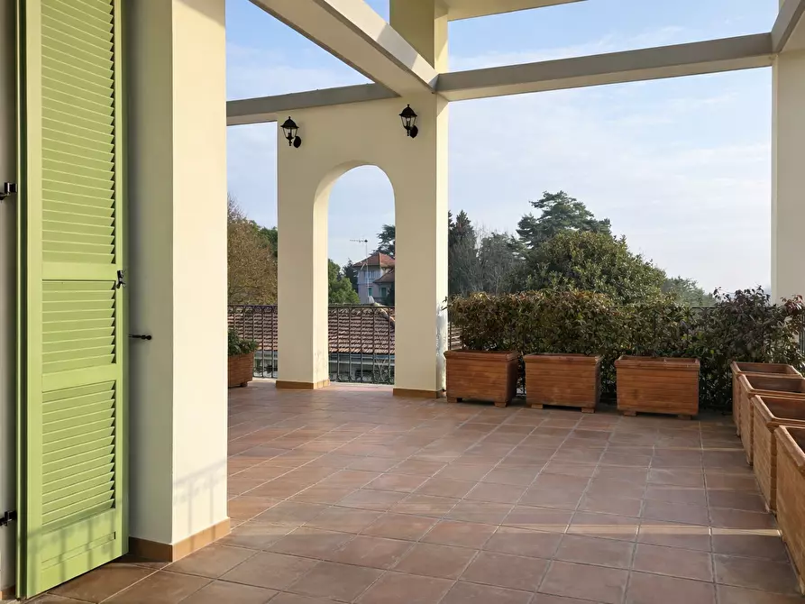 Immagine 23 di Bilocale in affitto  in Via Verbano a Arona