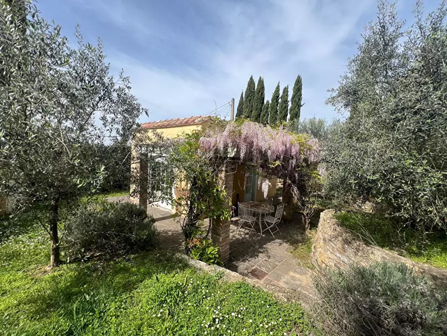 Immagine 74 di Porzione di casa in vendita  in Via di Vingone a Scandicci