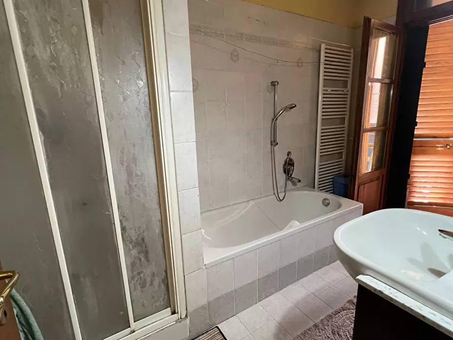 Immagine 18 di Trilocale in vendita  in Via Chiantigiana a Lastra A Signa