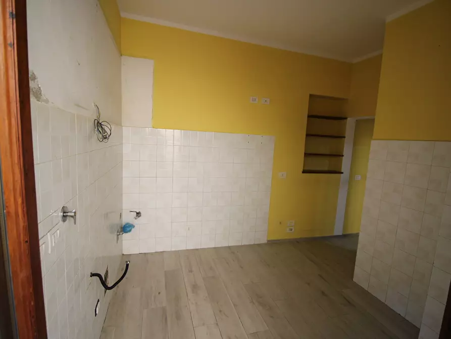 Immagine 6 di Bilocale in vendita  in Via Reginaldo Giuliani 330 a Firenze