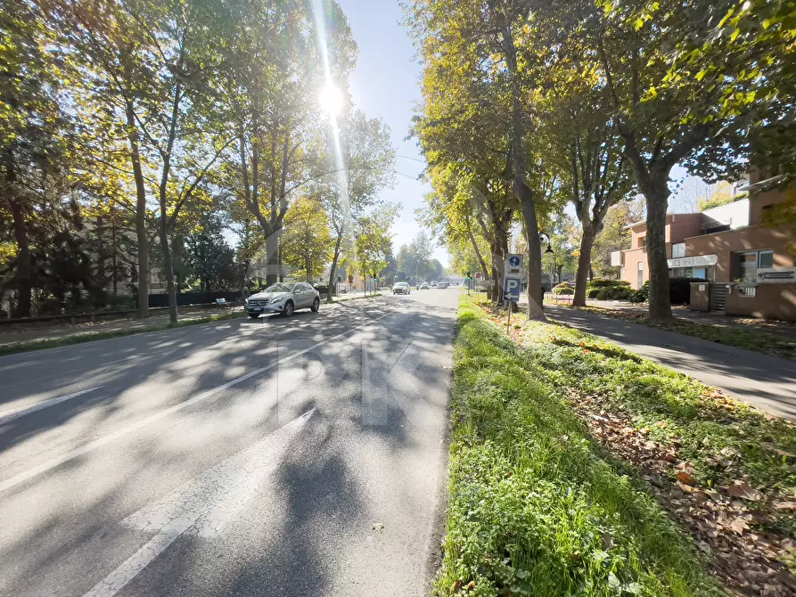 Immagine 17 di Locale commerciale in vendita  in Viale Cinque Martiri 12 a Mirandola