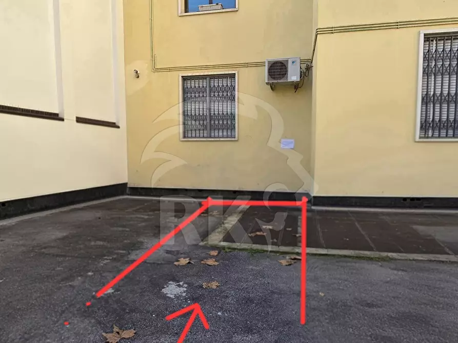 Immagine 11 di Garage in vendita  in Via Masaccio 176 a Firenze