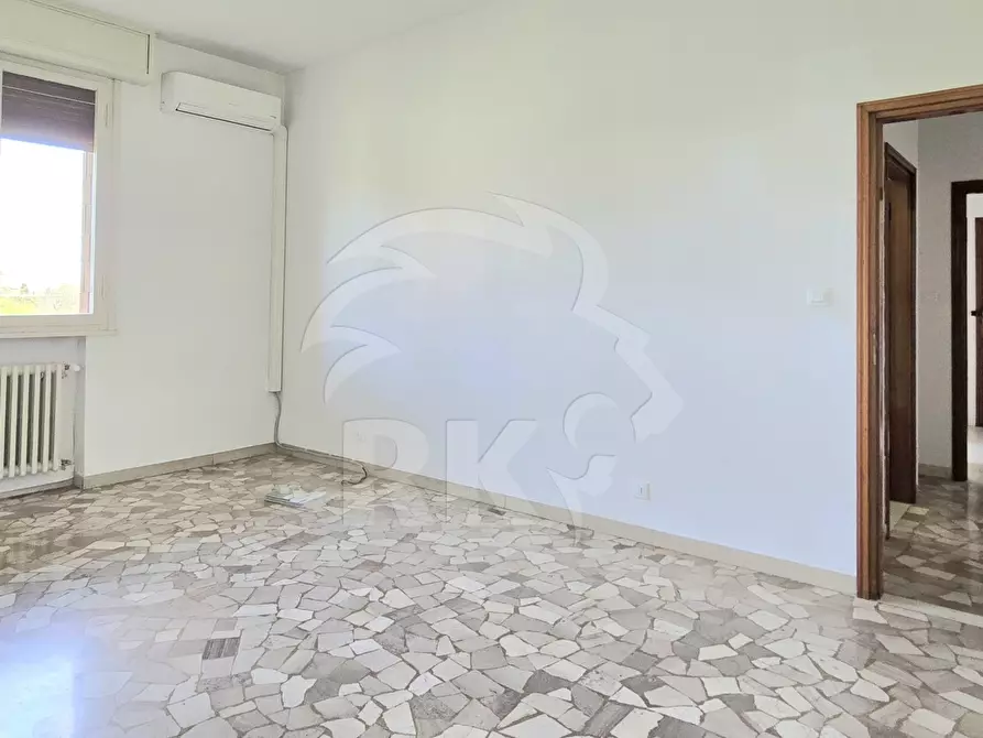 Immagine 9 di Bilocale in vendita  in Via della Barca 7 a Bologna