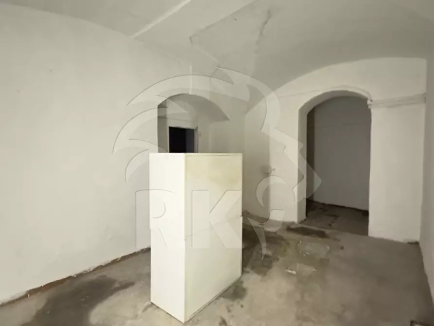 Immagine 4 di Magazzino in vendita  in Via dell'Indipendenza 67 a Bologna