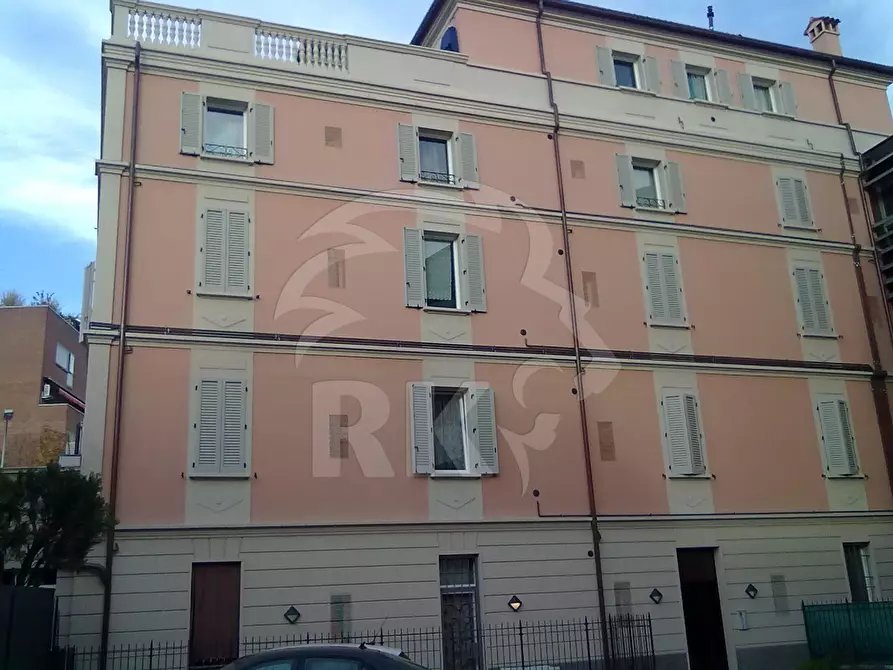 Immagine 1 di Trilocale in affitto  a Bologna