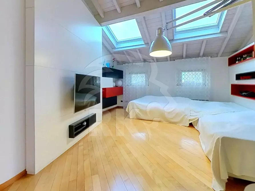 Immagine 31 di Villa in vendita  in via Porrettana 242 a Sasso Marconi