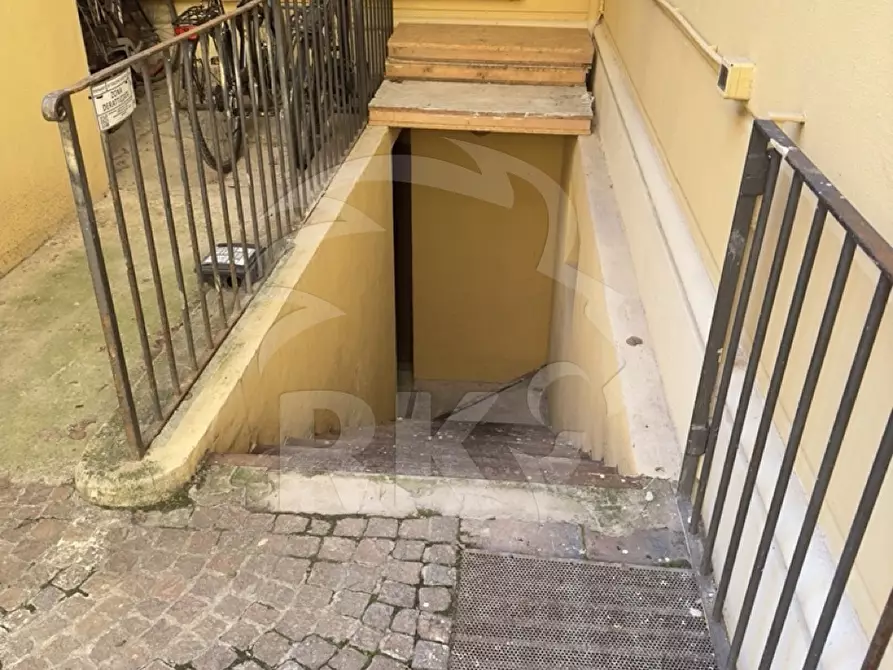 Immagine 9 di Magazzino in vendita  in Via dell'Indipendenza 67 a Bologna