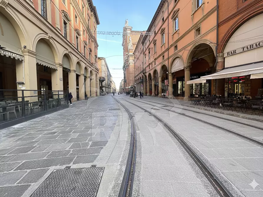 Immagine 7 di Attività commerciale in vendita  in Via dell'Indipendenza 2 a Bologna