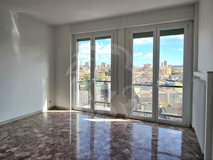 Immagine 5 di Quadrilocale in affitto  a Bologna