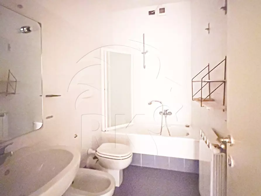 Immagine 22 di Quadrilocale in affitto  in Piazza de' Calderini 1 a Bologna