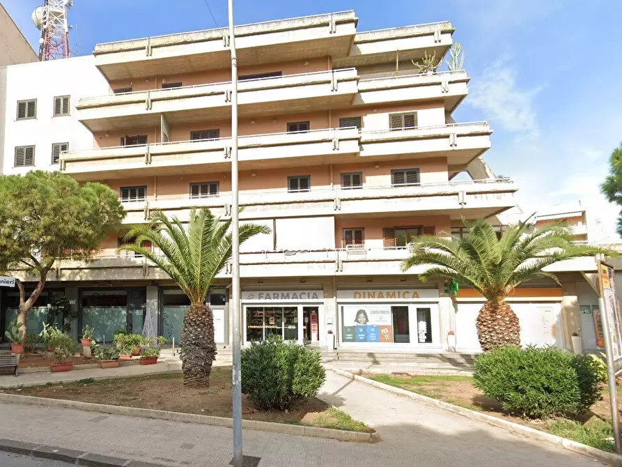 Immagine 1 di Locale commerciale in affitto  in Viale Tica 44 a Siracusa