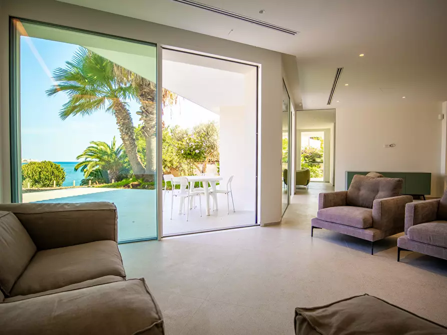 Immagine 68 di Villa in vendita  in Via La Maddalena 35 a Siracusa