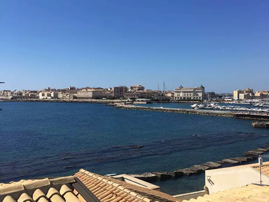 Immagine 30 di Casa indipendente in vendita  a Siracusa