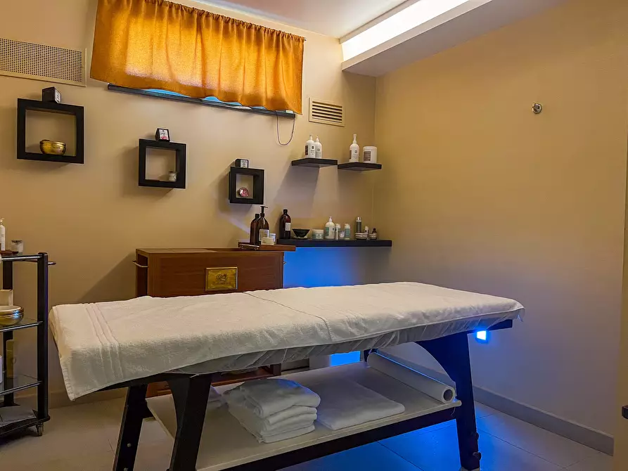 Immagine 53 di Albergo/B&B/Residence in vendita  in Via Nazionale 203 a Taormina