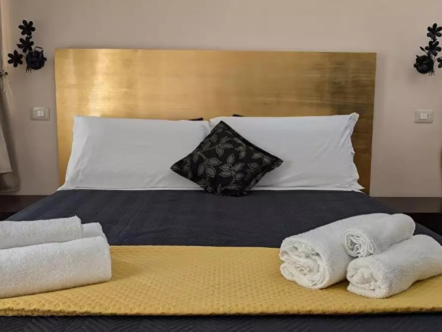 Immagine 19 di Casa indipendente in vendita  in Lungomare di Levante Elio Vittorini 20 a Siracusa