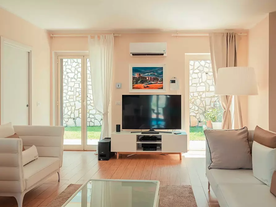 Immagine 26 di Villa in vendita  in Contrada Mastrissa 1000 a Taormina