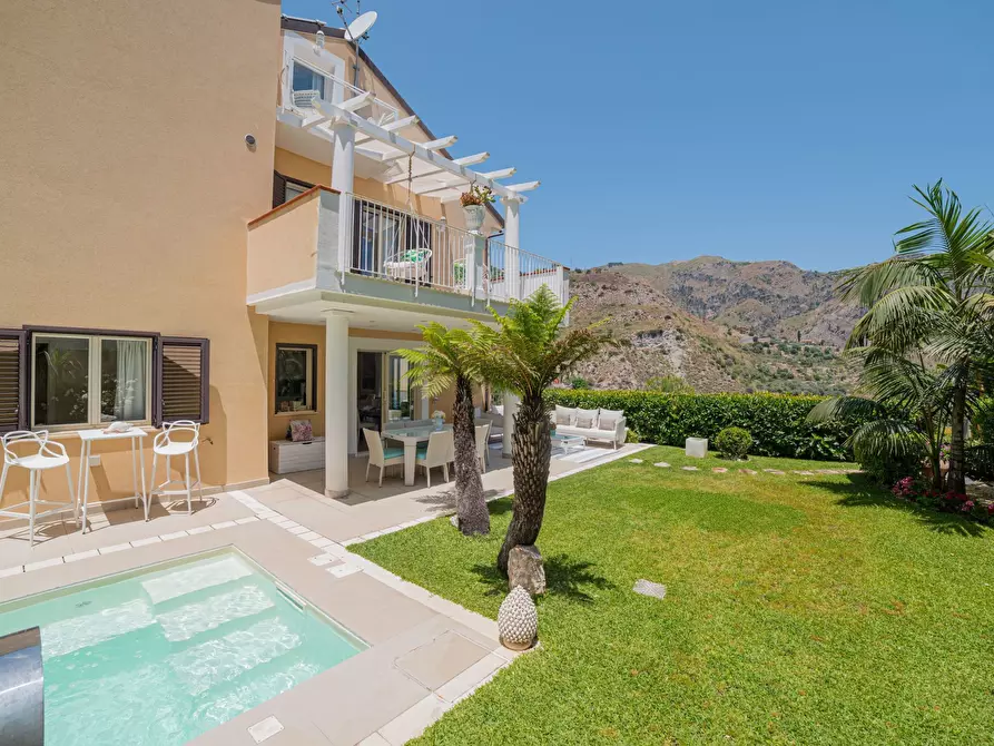 Immagine 59 di Villa in vendita  in Contrada Mastrissa 1000 a Taormina