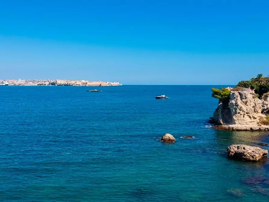 Immagine 88 di Terratetto in vendita  in Via La Maddalena 35 a Siracusa