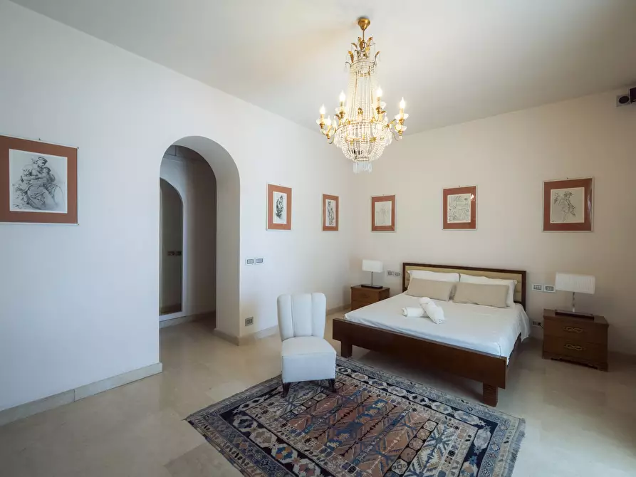 Immagine 43 di Villa in vendita  in Salita Giafari 25 a Taormina
