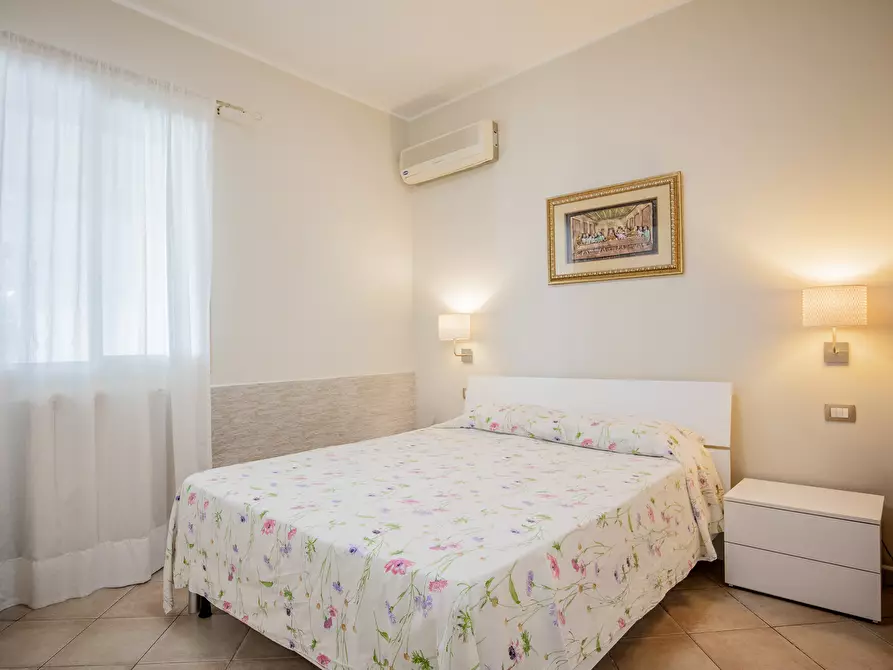 Immagine 34 di Villa in vendita  in VIA FILICUDI 34 a Siracusa